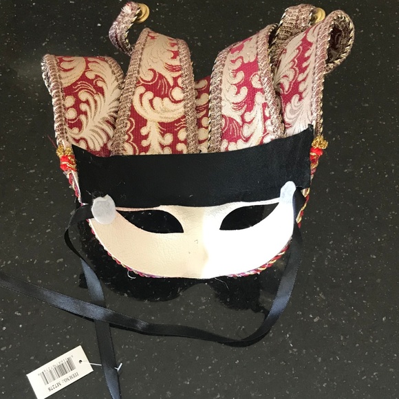 Authentic Masquerade Ball Masks - 2 masks - NWT - Picture 3 of 6